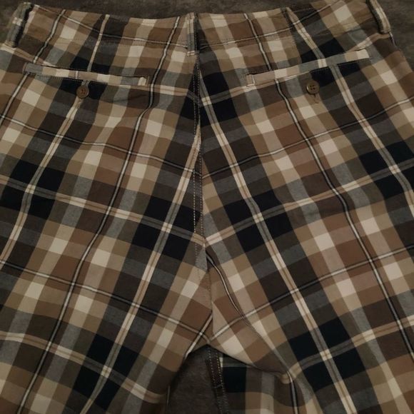 GAP Relaxed Plaid Shorts - Size‎ 33 - Picture 4 of 6